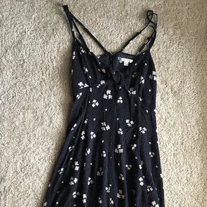 Knot center Floral Dress
